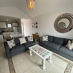 7A La Cumbra , Puerto del Carmen (Lanzarote) Spain