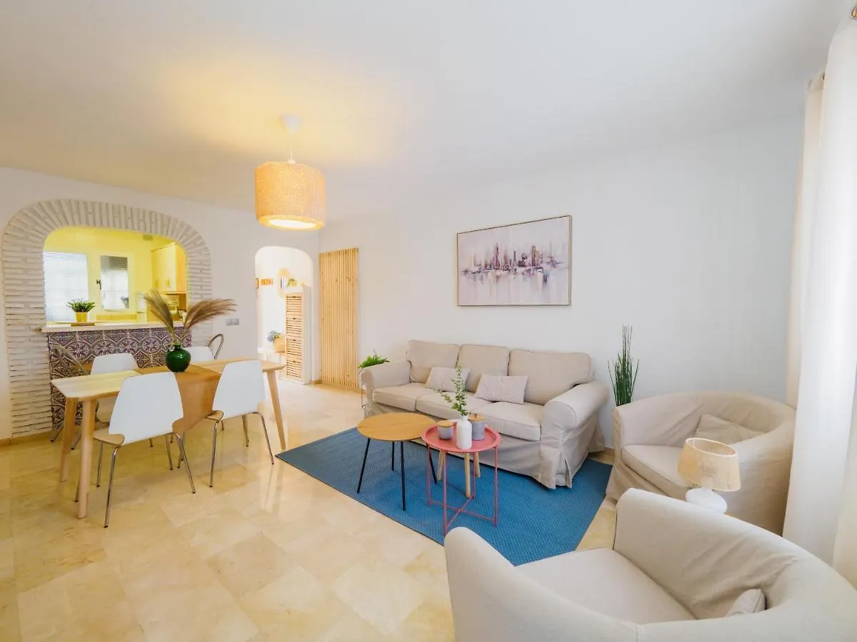 Cubo'S Apartamento Las Acacias Beach لا كالا ذي ميخاس شقة