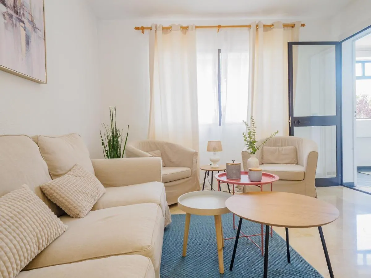 Cubo'S Apartamento Las Acacias Beach لا كالا ذي ميخاس